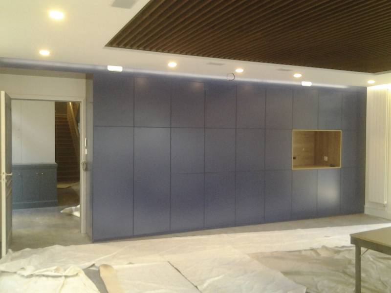 Ensemble De Rangements En Medium Laque Avec Portes Derobees Ensemble De Rangements En Medium Laque Avec Portes Derobees